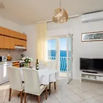 Deja Blue Daire Jesenice (Split-Dalmatia)